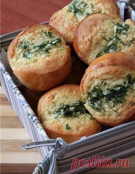 Чесночные булочки.