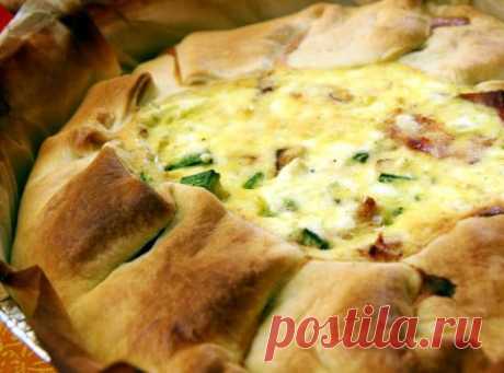 Открытый пирог с кабачками и сыром — сытно, вкусно и очень просто. Фото рецепт: