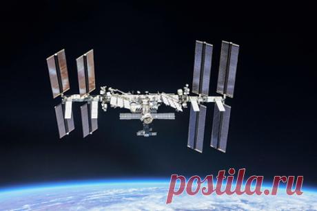 Раскрыта опасность столкновения МКС с космическим мусором. Российский космонавт Михаил Корниенко раскрыл опасность столкновения МКС с космическим мусором. По его словам, столкновение может привести к пробою корпуса станции. Риск столкновения повышает несвоевременное обнаружение опасных элементов. Ранее экипаж МКС укрылся на корабле «Союз МС-19».