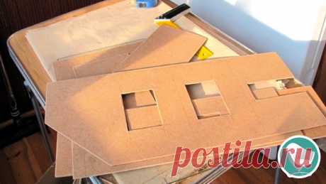 Друзья, по результатам прошедшего   опроса большинство проголосовало за мастер-класс по изготовлению домика для  кукол.  Сегодня мы представим вам этот мастер-класс. Итак...
=================== 
 Домик для кукол
 ===================
Практически все   девочки в маленьком возрасте мечтают о красивом домике для кукол. Его стоимость зачастую довольно   высока, но это вовсе не значит, что его невозможно сделать своими   руками.  Поверьте, ваша дочь точно оценит такой долгожданный  подарок!