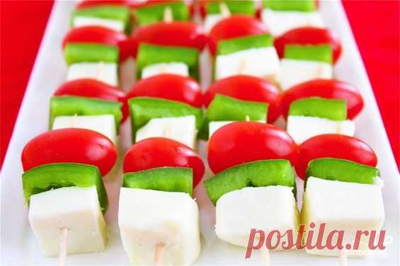 Закуска на шпажках на Новый год - пошаговый кулинарный рецепт на Повар.ру