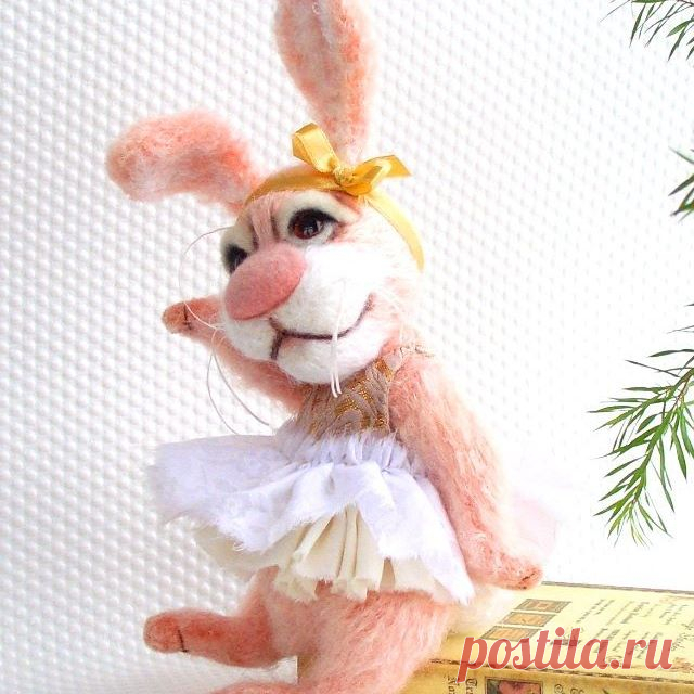 Розовая Зайка Тедди захотела стать балериной!  Мечты сбываются!😊❤#gift #деньвлюбленных #деньсвятоговалентина #валентинка  #toyforsale #toyphoto  #toys4sale #toys4life #topcreator #livemaster #handcraft #teddy #teddyfriends #artbear #своимируками #teddyfriends  #talant_v_rukah  #artteddy #cute #amigurumi #weamiguru  #loveteddy#ятворю  #ooak #our_golden_hands #bunny#balerina #robbit #розовая #pink
