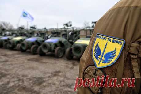 Священник раскрыл причину нежелания украинских пленных идти на обмен. Украинские военные удивлены, что в российском плену к ним относятся хорошо, поэтому они просят, чтобы их не включали в списки на обмен, поскольку не хотят умирать за киевскую власть. Об этом рассказал священнослужитель Олег в колонии для военнопленных. К украинским военнопленным хорошее отношение.