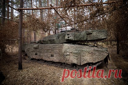 Австрийский полковник заявил о бесполезности Leopard для ВСУ. Немецкие танки Leopard, которые применяют войска Украины, не показали никакой эффективности на поле боя. Об этом заявил австрийский полковник Маркс Райснер. Он указал, что ранее многие были уверены, что Leopard изменят положение дел на фронте, однако этого не произошло.