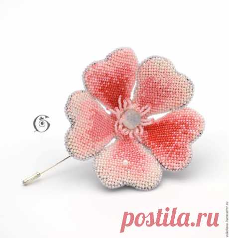Купить Яблочная брошь - розовый, брошь, булавка, вышивка, бисер, цветок, яблоня, яблоневый цвет