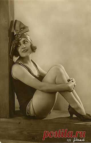 Ретро-дамы - Старинные купальные костюмы и купальщицы