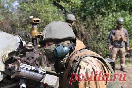Минобороны заявило о массированных ударах по ВСУ в районе Балаклеи. В Харьковской области Вооруженные силы Украины потеряли до 150 солдат убитыми и ранеными. О таких потерях украинской армии отчиталось Минобороны России. Там добавили, что массированные удары были нанесены по живой силе и технике в районах населенных пунктов Двуречная, Балаклея и Купянск.