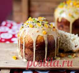 Кулич - самая любимая пасхальная выпечка в России. Поэтому мы постарались максимально подробно описать процесс его приготовления. Обратите внимание на наши пошаговые  к рецепту. приготовления