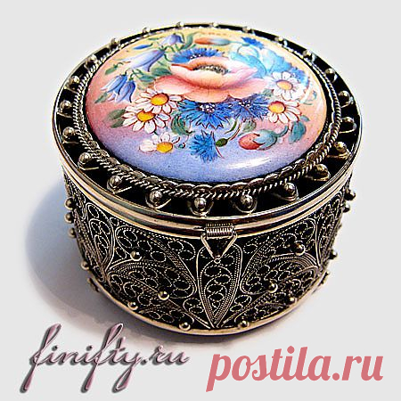 Шкатулки украшения