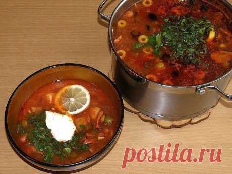 Любимая солянка моего мужа - самый подлинный рецепт! Вкуснее супчика я не пробовала.