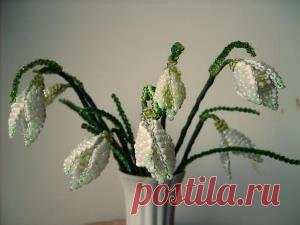 Подснежники из бисера