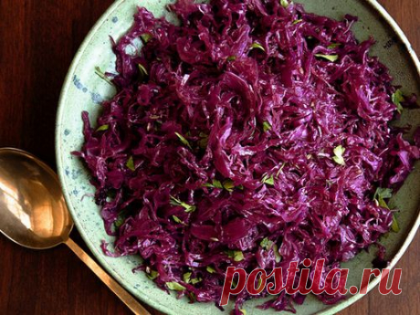 Краснокачанная капуста тушенная с фасолью