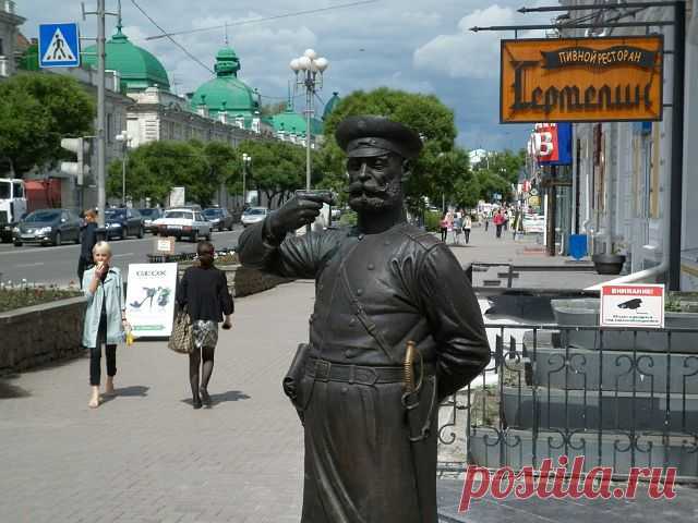 городовой на Любинском проспекте