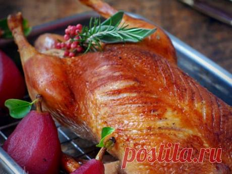 Утка, маринованная в вермуте с грушами