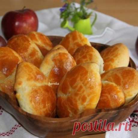 БЫСТРЫЕ ПИРОЖКИ С ЯБЛОКАМИ