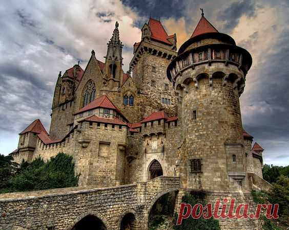 Замки Австрии: Кройценштайн (Burg Kreuzenstein)
