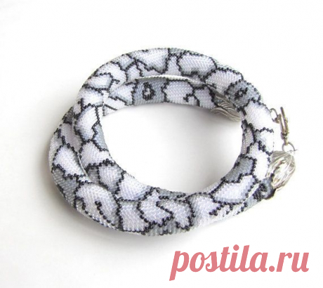Bead crochet necklace lacy crochet rope