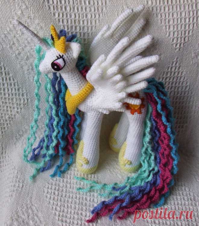 Knit One Awe Some: My Little Pony: Friendship is Magic - Princess Celestia