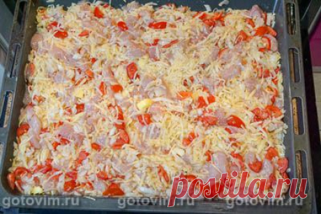 Запеканка из тертого картофеля с куриной грудкой и овощами. Рецепт с фото / Готовим.РУ