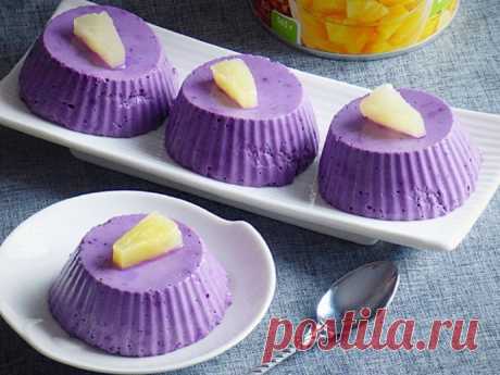 ​Творожный десерт с черникой