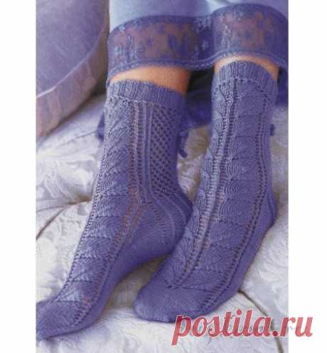 Носки спицами с ажурным узором