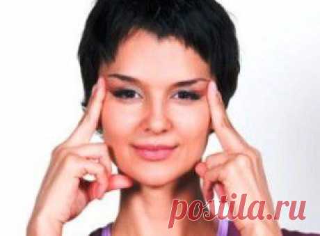 Как самостоятельно освятить квартиру свечами и святою водой.