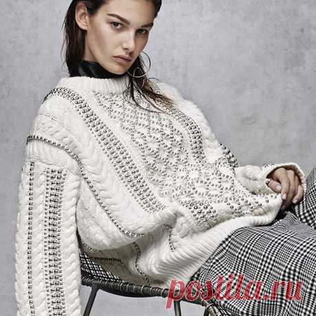 Alexander Wang #knit #knits #knitting #knitted #knitwear #knitstyle #knitfashion #fashion #style #moda #knitspiration #inspiration #вяжутнетолькобабушки #модноевязание #стильноевязание #вязание #вязаное
