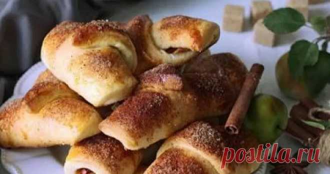Сдобные рогалики с яблоками пошаговый рецепт с фото на сайте академии выпечки Dr.Oetker
