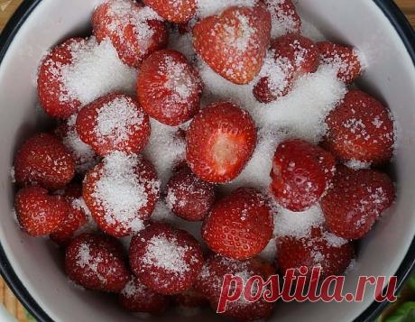 НЕОБЫЧНОЕ ВАРЕНЬЕ ИЗ КЛУБНИКИ. Хозяюшкам на заметку.