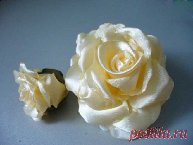 Роза из атласных лент
