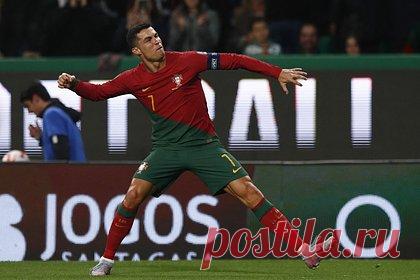 Роналду оценил отставку главного тренера «Аль-Насра». Португальский нападающий саудовского клуба «Аль-Наср» Криштиану Роналду оценил отставку главного тренера команды Руди Гарсии. «Приятно было работать с вами. Желаю вам всего наилучшего в будущем», — заявил спортсмен. Ранее сообщалось, что Роналду попросил руководство клуба уволить Гарсию.