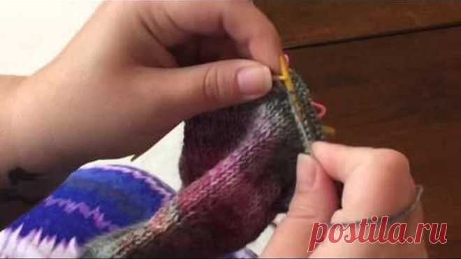 Knitting with curved DPN knitting needles