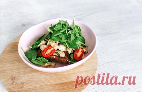 7 принципов диеты «голубой зоны», которые продлевают жизнь Существует множество диет, но лишь немногие из них не вредят здоровью. Pink рассказывает о системе питания, которая со временем нормализует вес и позаботится о хорошем самочувствии в долгой перспективе.