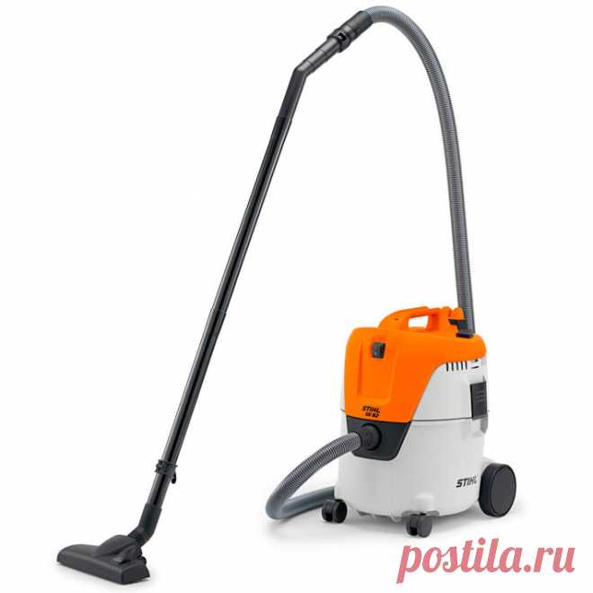 Пылесос STIHL SE 62 удаляет пыль, грязь и жидкости как изнутри, так и снаружи помещений. Применим как в быту, так и на стройках. Выбор режима сухой и влажной уборки, функция продувки за счёт перестановки всасывающей трубы на подключение к воздушной системе, многоступенчатая система фильтрации, система очистки фильтра, переключаемая насадка для пола, универсальная насадка, щелевая насадка. Это все то, что вам потребуется при уборке.