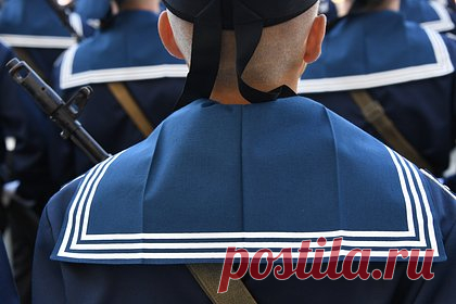 Минобороны предложило изменить военную форму офицеров Военно-морского флота