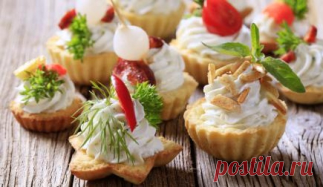 Кулинарные шедевры с плавленным сыром 
Плавленый сыр - это продукт, без которого редко могут обойтись настоящие хозяйки! С плавленым сыром ваши блюда могут стать еще ярче, ароматнее и вкуснее! Что же приготовить? Для вас лучшие рецепты, к…