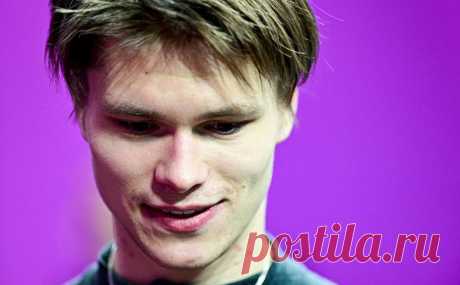 Латвийский фигурист назвал поспешным решением допуск россиян на Олимпиаду. Денис Васильев считает, что россиян не стоило допускать до конца военной операции на Украине, он также назвал притворством идею МОК о нейтральном статусе. Татьяна Тарасова заявила, что фигурист «просто мерзавец»