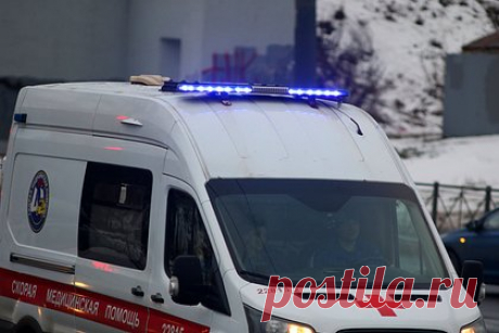 Фанатке Мэйби Бэйби стало плохо на концерте в Петербурге. Фанатке певицы Мэйби Бэйби (настоящее имя — Виктория Лысюк) стало плохо во время концерта в Санкт-Петербурге. Девушка начала задыхаться во время слэма, который устроили слушатели во время исполнения третьей песни. Отмечается, что начало концерта сильно задержали, и в зале стало очень душно.
