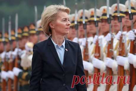 Урсула фон дер Ляйен поедет в Китай. Глава Еврокомиссии Урсула фон дер Ляйен посетит с официальным визитом Китай, сообщили в МИД КНР. По словам официального представителя китайского внешнеполитического ведомства Мао Нин, согласно договоренностям Пекина и Брюсселя, визит еврочиновницы состоится 5-7 апреля.