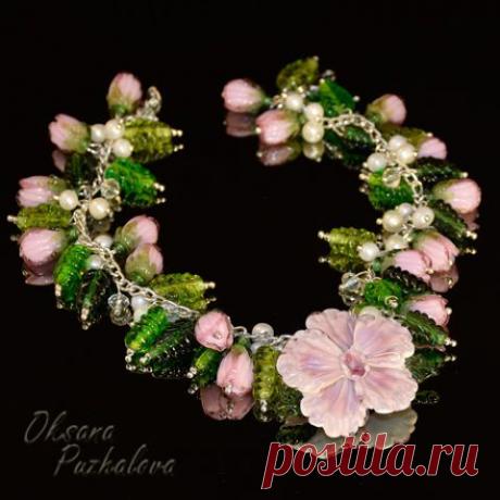 Украшения, выплавленные из стекла. Мастер Оксана Пужалова