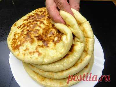 Если лепешки, то только такие! Нежные, вкусные турецкие лепешки на сковороде Пекарь готовит! — Смотреть в Эфире Удивительно мягкая и вкусная лепешка! Рецепт, который давно искал и теперь очень часто повторяю! Турецкая лепешка на сковороде. Пекарь готовит специа…