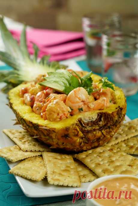 Ананас фаршированный салатом из креветок станет звездой любого вашего застолья! Попробуйте его приготовить и удивите вашу семью.
#рецепты #вкусняшки #готовимдома #мексиканская_кухня #этовкусно