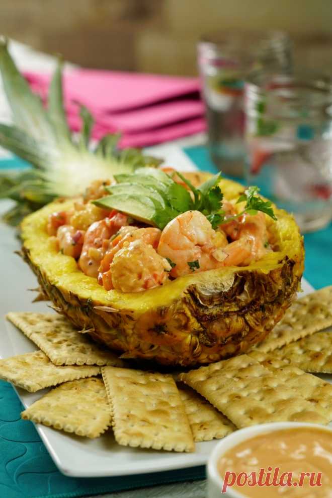 Ананас фаршированный салатом из креветок станет звездой любого вашего застолья! Попробуйте его приготовить и удивите вашу семью.
#рецепты #вкусняшки #готовимдома #мексиканская_кухня #этовкусно