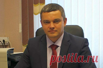 Министр российского региона впал в кому после избиения на турбазе. Стало известно о состоянии избитого на базе отдыха российского министра. 39-летнего Александра Курдюкова госпитализировали в крайне тяжелом состоянии, он был уже в коме. Уточняется, что министра российского региона уже прооперировали. Сейчас он подключен к аппарату искусственной вентиляции легких.