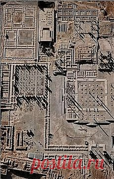 ARCHITECTURE: Aerial view of the ruins at Persepolis. Persepolis was the ceremonial capital of the Achaemenid Empire (ca. 550–330 BC). Persepolis is situated 70 km northeast of the modern city of Shiraz in the Fars Province of modern Iran. The earliest remains of Persepolis date from around 515 BCE. | Iran в Pinterest