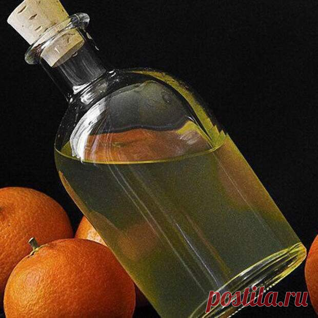 ​​РЕЦЕПТ ЛИКЕРА «КУАНТРО» В ДОМАШНИХ УСЛОВИЯХ - Скатерть-Самобранка - медиаплатформа МирТесен ​​РЕЦЕПТ ЛИКЕРА «КУАНТРО» В ДОМАШНИХ УСЛОВИЯХ. Напиток: Ликеры. Как подавать: со льдом. Основные ингредиенты: водка, лимон, апельсин. Принадлежность: Франция. Время приготовления: до 7 дней. Крепкость: до 27°. Сложность приготовления: 2/5. «Куантро» – название французского апельсинового ликера,