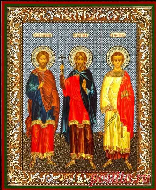 Молитва-наговор на воду для богатой жизни..