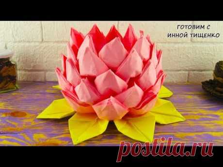 Как красиво сложить #САЛФЕТКИ для сервировки стола - ЛОТОС. Цветы из салфеток.Servietten falten - YouTube