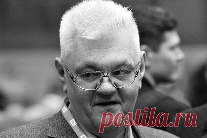 Умер работавший с Зеленским шоумен Сергей Сивохо. Умер звезда КВН Сергей Сивохо. Об этом «Комсомольской правде» сообщила доцент факультета мировой политики МГУ имени Ломоносова, член Общественной палаты России Анна Ревякина. Юморист скончался на 55-м году жизни после тяжелой продолжительной болезни.