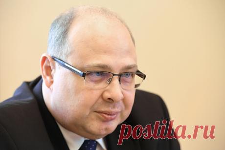 В МИД оценили идею Эстонии о блокировке Балтийского моря для кораблей России. Новые заявления Таллина о том, что эстонско-финская интеграция ракетных комплексов сможет перекрыть выход в Балтийское море для военных кораблей России, можно назвать спекуляцией, оценил директор Второго европейского департамента МИД РФ Сергей Беляев. Он уточнил, что Россия продолжит реагировать на угрозы.